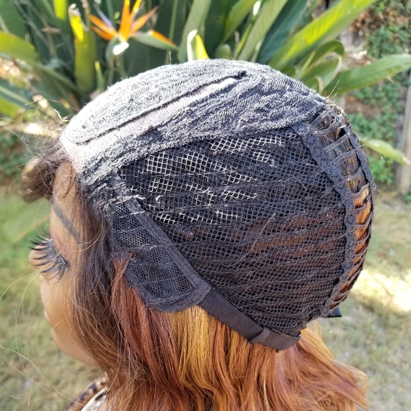 SIDE PART LACE WIG - Picture 9 of 12